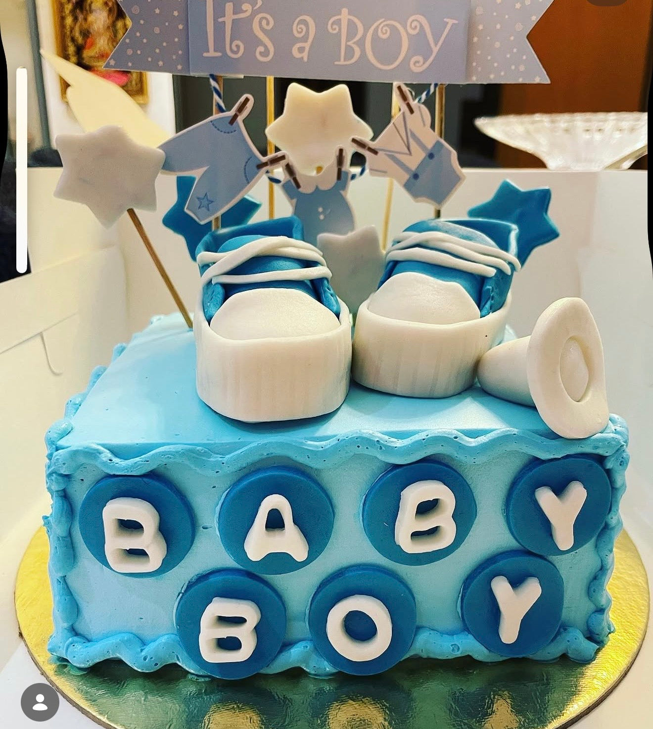 Baby shower and Baby’s Monthly milestone cakes