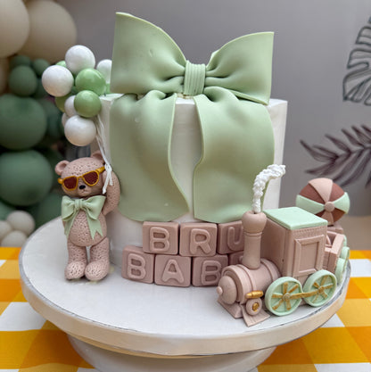 Baby shower and Baby’s Monthly milestone cakes